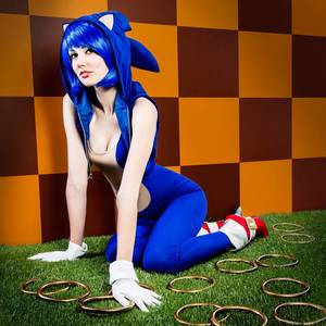 Cosplay Porn Meme - Sonic Cosplay