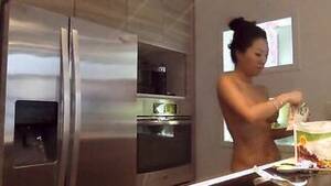 asa akira kitchen - Asa Akira naked cooking onlyfans porn videos - CamStreams.tv