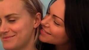 Laura Prepon Sex Tape Pornhub - Laura Prepon and Taylor Schilling seen in Orange Is the New Black lost  auditions | Metro News