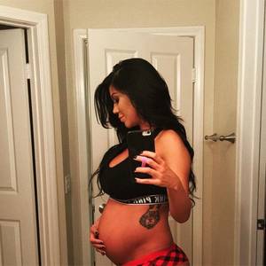 Milena Roucka Porn - Total Divas Star Rosa Mendes' Baby Is Almost Here: See Her Cutest Pregnancy  Pics!