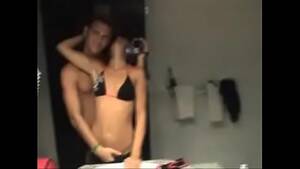 homemade holiday fuck - Holiday fuck of a nice couple amateur homemade 1 of 3 - XVIDEOS.COM