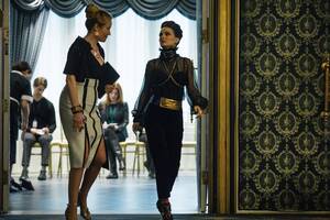 Natalie Portman Katy Perry Porn - Natalie Portman Is Finally Done Playing The Girl Next Door | HuffPost  Entertainment