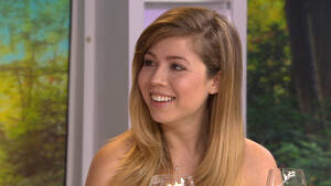 Jennette Mccurdy Creampie Porn - Jennette McCurdy lost her voice while shooting 'Between'