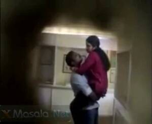 mallu sex in office - Horny mallu lovers caught having fun in office - DesiPornVideos.tv