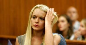 Big Boob Lesbian Lindsay Lohan - Lindsay Lohan's jail stints â€“ high-profile criminal pals, teeny cell and  cavity search - Daily Star