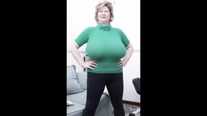 Huge Bra Busting Tits - Bra Busting Matures I Like - XXXi.PORN Video