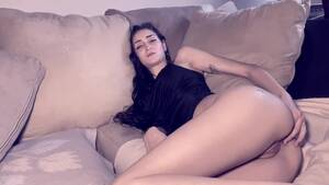 Kendra Kardashian Porn - NEW SEXTAPE LEAKED, FAMOUS RAPPER FUCKS WITH KENDALL JENNER, HARD BBC -  Pornhub.com