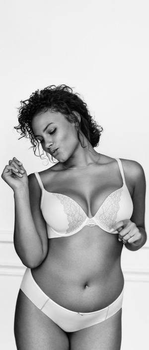 Im No Angel Lingerie Porn - Lane Bryant's #ImNoAngel Campaign Is Trying to Redefine Sexy â€” but Does It  Work?