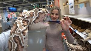 black pussy control - Vibrador De Control Remoto En Lugar PÃºblico - Letty Black vs Monster Pub 2  - Pornhub.com