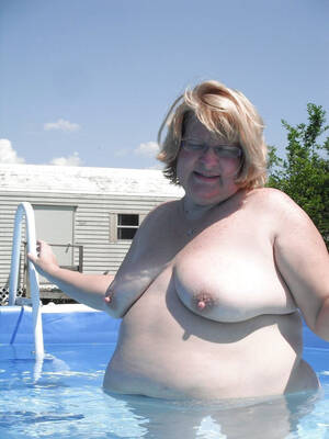 chubby nude pool - Fat and happy nudist ladies in pool