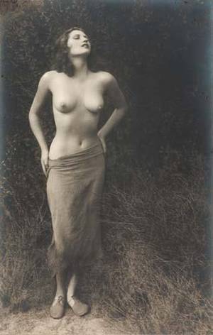 Barbara Stanwyck Nude Porn - 12 best Photos de nus images on Pinterest | Beautiful women, Black man and  Black n white