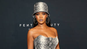 brunette rihanna - Rihanna's Best Style Moments: Fashion Evolution Photos
