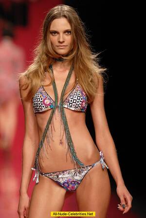 Fabiana Semprebom Porn - Fabiana Semprebom sexy and see through runway shots
