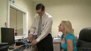 nerd office sex - Office nerd fucks hot blonde - PORNDROIDS.COM