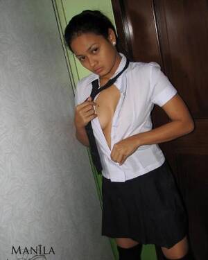 filipina small perky tits - petite filipina teen flashing her perky little tits Porn Pictures, XXX  Photos, Sex Images #2880622 - PICTOA