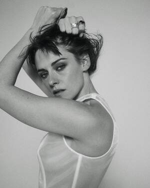 jodie foster lesbian xxx - Kristen Stewart on Coming Out, Why Twilight Is Gay and Sex Scenes