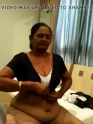 indian granny blowjob - Indian granny gives blowjob | xHamster