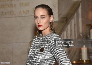 Leelee Sobieski Pussy - 5,543 Leelee Sobieski Photos & High Res Pictures - Getty Images