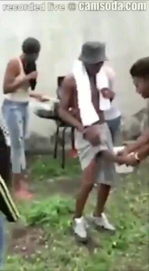 bitches sucking donkey dick - Girls check out donkey dick - ThisVid.com