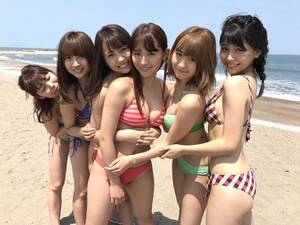 groups beach xxx - If you encounter this level of women's group at the beach, it's a great www  - Porn Image
