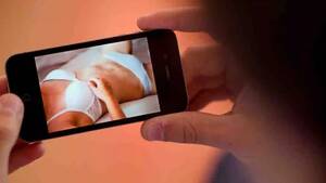 Facebook Revenge Porn - Facebook quiere que le envÃ­es fotos tuyas desnudo para combatir la  pornovenganza