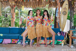 Hawaiian Girl Birthday Porn - Aloha! Hot Teens Pool Party Fourgy In Getting Leid Â« Porn Corporation â€“ New  Porn Sites Showcased Daily!