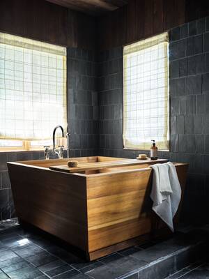 japanese bath interracial - 60 Modern Bathroom Ideas That Are Awash in Luxury