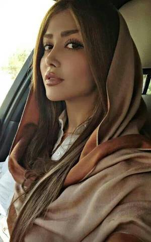 Iranian Muslim Hijab - Tehran street style ,persian girl in tehran with hijab , iran