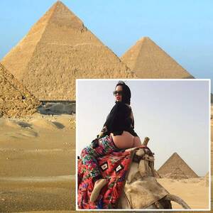 Egyptian Pyramids Porn Star - Porn actress Carmen De Luz post picture of her bare bottom on camel in  front of Pyramids - World News - Mirror Online