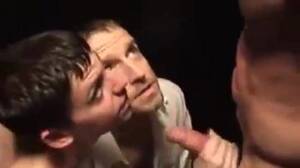 2 Guys Blowjob - Two guys give a third guy blowjob - PORNDROIDS.COM