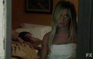 Ashley Tisdale Lesbian - In bed with Ashley: Tisdale is dressed in only a sheet as she reprises her  role as a prostitute in sneak peek of second Sons of Anarchy episode |  Daily Mail Online