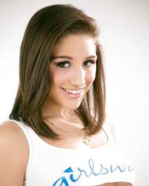 brunette teen perky - Hot teen brunette Abella Danger flaunting her sexy ass and big perky tits  Porno Fotos, XXX Fotos, Imagens de Sexo #2597391 - PICTOA