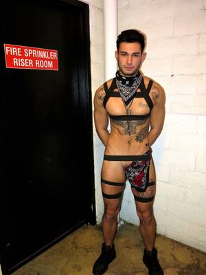 guy handcuffed - Amazing Gay Porn : Photo