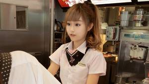 Mcdonalds Employee Porn - Beautiful Taiwanese McDonald's Employee Becomes An Internet Celebrity |  What's Trending Now - YouTube