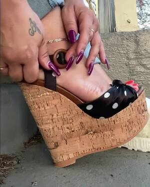 black wedges porn - Black lady displaying her lovely ebony feet in sexy wedges outdoors - Feet9