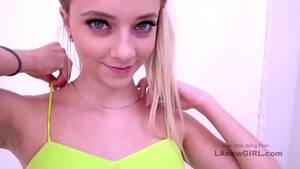 beautiful blonde girl fucking - Stunning blonde model gets fucked at modeling audition - XVIDEOS.COM