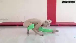 foursome gymnast - Dora Tornaszkova Hot Naked Gymnastics indian sex video