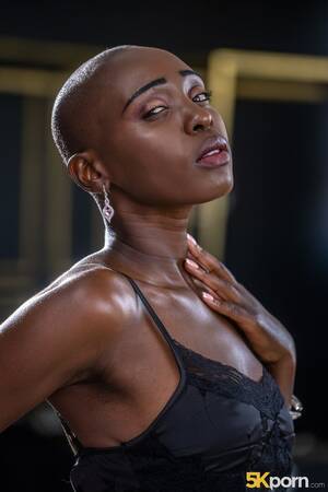 bald african nude - GalerÃ­a de fotos porno ðŸŒ¶ï¸ Black, Bald, Beautiful - PornHat