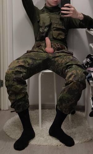 Gay Porn Military Uniform - army twink at your serviseðŸ˜ˆðŸ† : r/gayporn