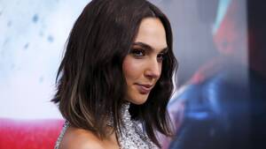 Natalie Portman Porn Bbc - Deepfakes ban: AI-enhanced celebrity porn videos may soon be harder to find  online | IBTimes UK