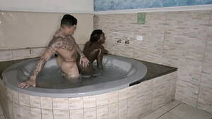 interracial couples in bathtub - interracial bathtub' Search - XNXX.COM