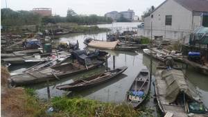 Boat Hostage Amwf Porn - Sidney Leng