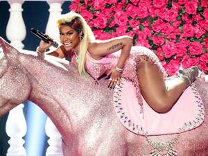 nicki minaj having lesbian sex - How Nicki Minaj became the Queen of the chaotic album campaign | Music |  The Guardian