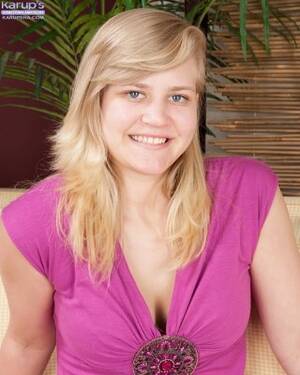 College Pink - Amateur college girl Roxy Lovette freeing pink pussy from underwear Porn  Pictures, XXX Photos, Sex Images #2500472 - PICTOA