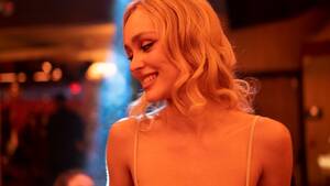 bukkake ebony emma stone - HBO's 'The Idol' Premieres to 913,000 Viewers, Down 17% From 'Euphoria'  Series Launch : r/HBOMAX