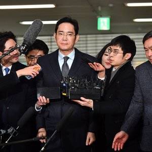 Gain Korean Singer Gentleman Porn - Samsung's Acting Chief Arrested In South Korea's Deepening Corruption Probe