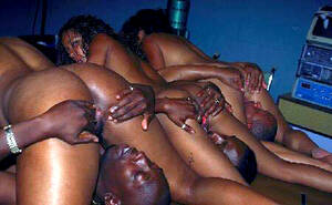 ebony group swingers - Young black swingers, real amateur group sex and sex pictures, big picture  #4.
