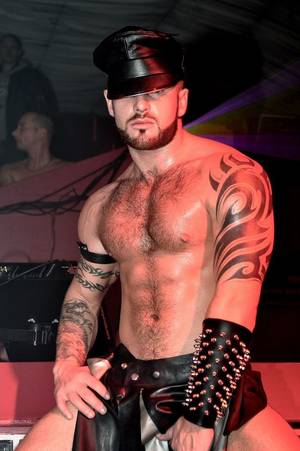 Leather Muscle Men Gay Porn - Ben Brown. Leather MenBlack LeatherMuscle ...