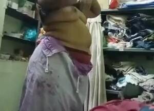 indian hidden cam changing - Indian aunty dress change hidden camera - video 2 - ThisVid.com