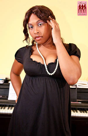 black shemale wet - Big titty black tranny Katie Coxx